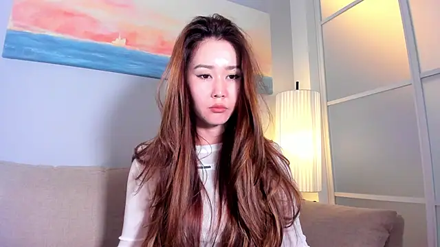 lucky liss  online show from September 18, 2025, 6:15 am