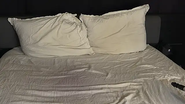 Snapshot of Mymiesexy chatting on March 1, 2025, 12:50 am Mymiesexy online show from March 1, 2025, 12:50 am