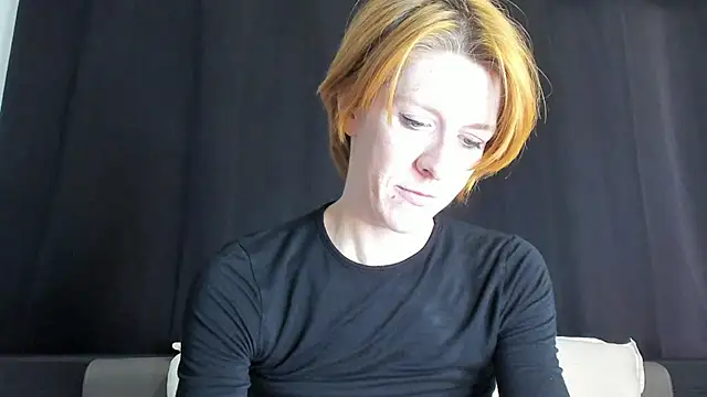 Snapshot of Mymiesexy chatting on March 20, 2025, 9:35 pm Mymiesexy online show from March 20, 2025, 9:35 pm