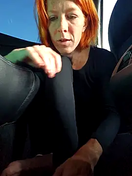 Snapshot of Mymiesexy chatting on October 5, 2025, 3:43 pm Mymiesexy online show from October 5, 2025, 3:43 pm