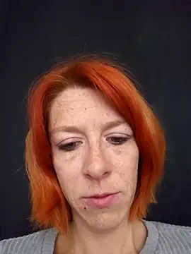 Snapshot of Mymiesexy chatting on October 19, 2025, 9:21 am Mymiesexy online show from October 19, 2025, 9:21 am