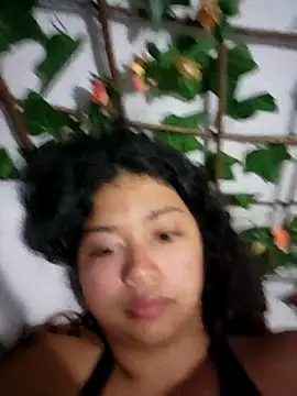 Peach Girll online show from November 25, 2025, 11:10 am