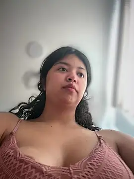 Snapshot of Peach_Girll chatting on May 13, 2026, 4:04 pm Peach Girll online show from May 13, 2026, 4:04 pm