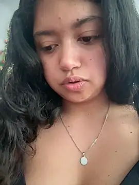 Snapshot of Peach_Girll chatting on May 27, 2026, 7:00 pm Peach Girll online show from May 27, 2026, 7:00 pm