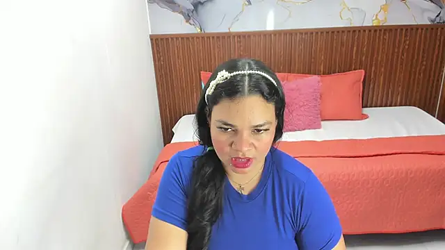 Cloe 35 online show from November 8, 2025, 8:07 pm