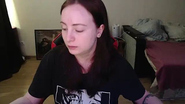 Laralianna online show from May 20, 2026, 11:38 am