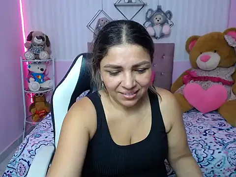 cum bigass online show from September 26, 2025, 12:20 pm