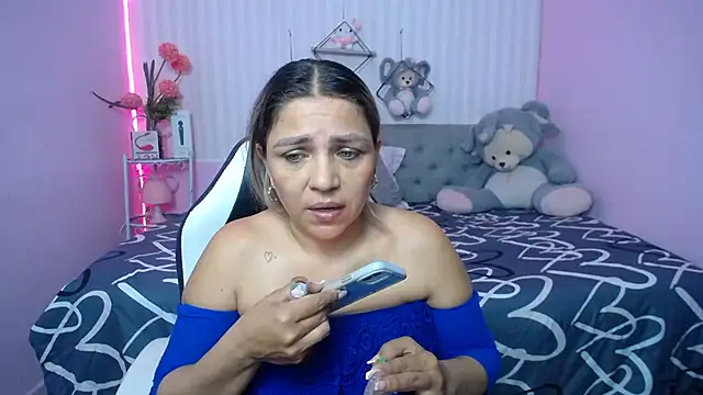 cum bigass online show from March 6, 2026, 12:01 pm