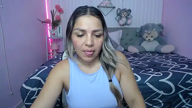 cum bigass online show from March 9, 2026, 12:42 pm