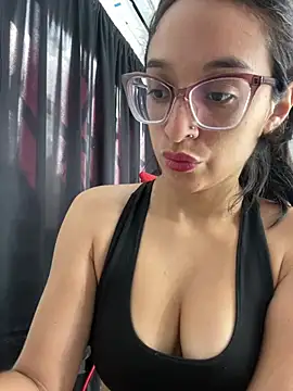 Ninnfa online show from February 12, 2025, 7:24 pm