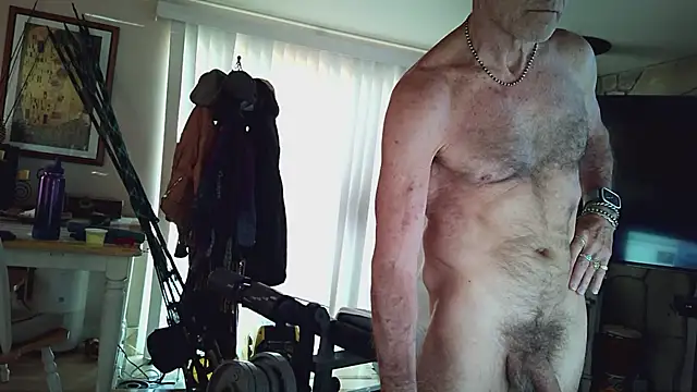 MoonDancer online show from September 24, 2025, 5:27 pm