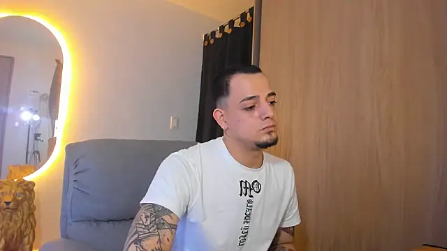 Snapshot of alejandro_calderon1 chatting on January 29, 2025, 2:51 am alejandro calderon1 online show from January 29, 2025, 2:51 am