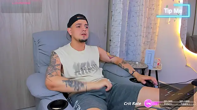 Snapshot of alejandro_calderon1 chatting on September 29, 2025, 5:23 am alejandro calderon1 online show from September 29, 2025, 5:23 am