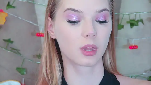 GentleRossi online show from October 10, 2025, 3:11 pm