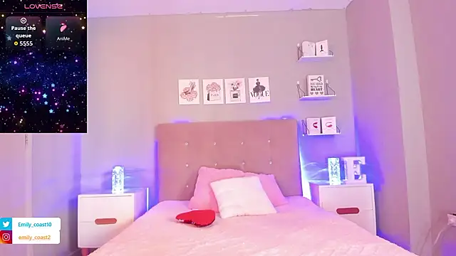 EmilyCoast-1 online show from March 4, 2026, 7:31 pm