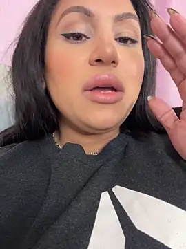 MeghanXO online show from November 5, 2025, 3:12 pm