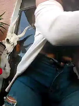 k lebannon online show from January 12, 2025, 9:51 pm