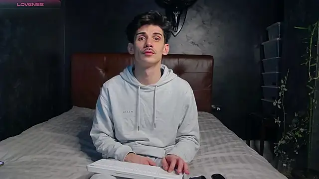 DanielCrush1 online show from March 17, 2026, 5:49 pm