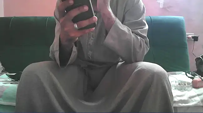 Snapshot of foxsanSs chatting on February 26, 2025, 2:46 pm foxsanSs online show from February 26, 2025, 2:46 pm