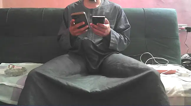 Snapshot of foxsanSs chatting on February 28, 2025, 10:52 am foxsanSs online show from February 28, 2025, 10:52 am