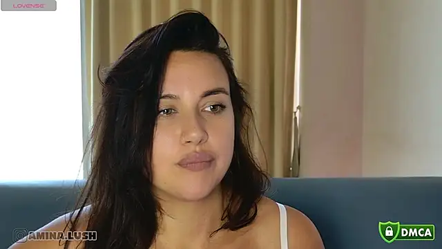 Snapshot of AminaCharm chatting on February 5, 2026, 9:03 am AminaCharm online show from February 5, 2026, 9:03 am