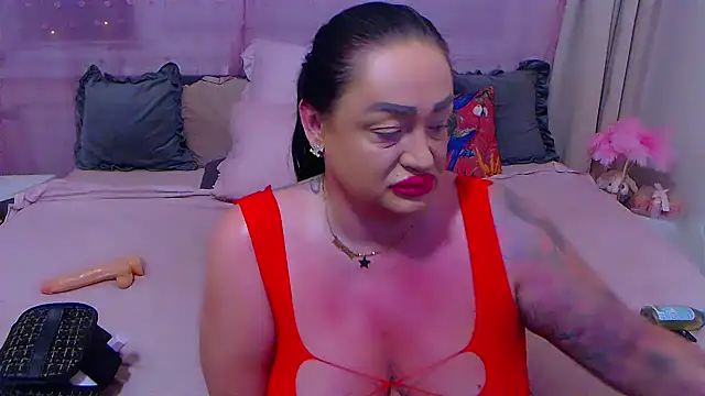 BustyVicky online show from September 21, 2025, 8:43 pm