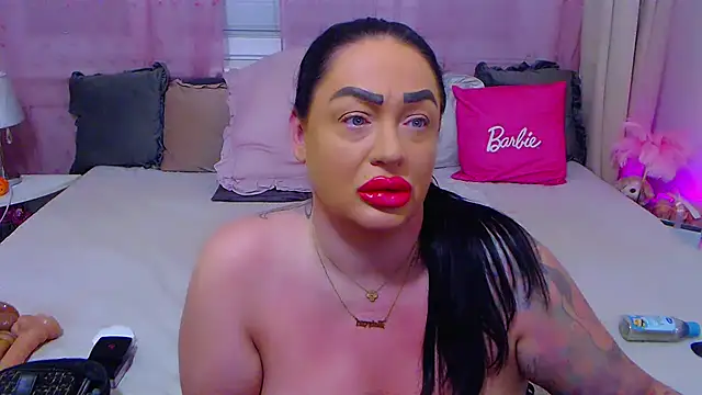 BustyVicky online show from October 8, 2025, 9:23 pm