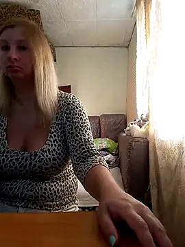 BustyBlond online show from September 25, 2025, 5:22 am