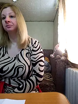 BustyBlond online show from April 18, 2026, 4:16 am