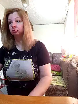 Snapshot of BustyBlond chatting on May 10, 2026, 4:39 am BustyBlond online show from May 10, 2026, 4:39 am