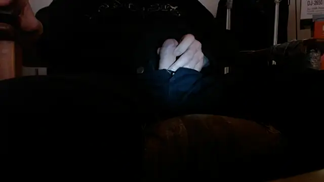 Snapshot of Cordt27 chatting on February 27, 2025, 11:26 pm Cordt27 online show from February 27, 2025, 11:26 pm