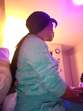 RuggyRackz online show from October 13, 2025, 6:46 am