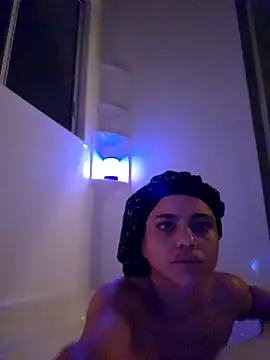 RuggyRackz online show from October 23, 2025, 2:33 am