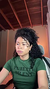 GabriSaenz online show from October 30, 2025, 1:12 pm