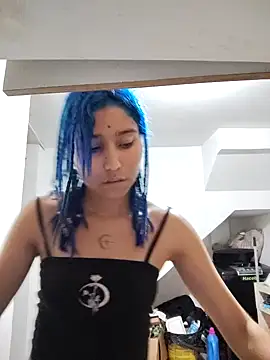 Snapshot of SAT--SU_U chatting on December 18, 2025, 11:00 pm SAT--SU U online show from December 18, 2025, 11:00 pm