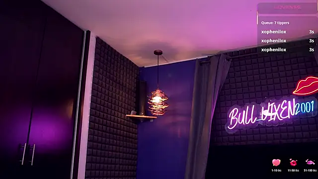 bull vixen2001 online show from December 15, 2025, 11:58 am