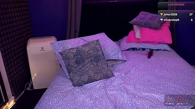 bull vixen2001 online show from February 21, 2026, 10:55 pm