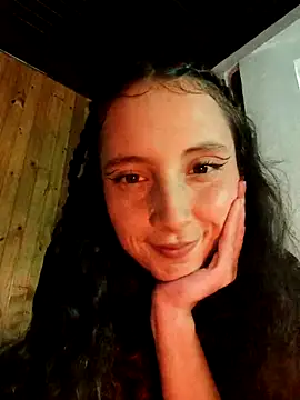  Laary online show from March 12, 2025, 9:45 pm