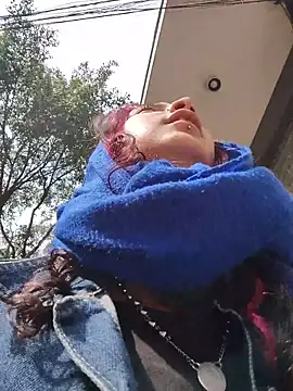  Laary online show from April 21, 2026, 8:01 pm