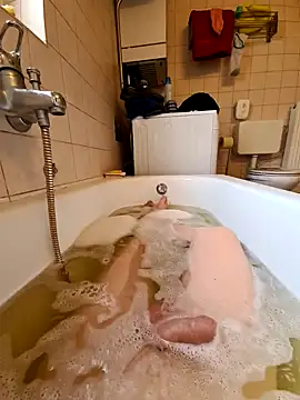 Snapshot of toeloverlive chatting on January 28, 2025, 11:38 am toeloverlive online show from January 28, 2025, 11:38 am