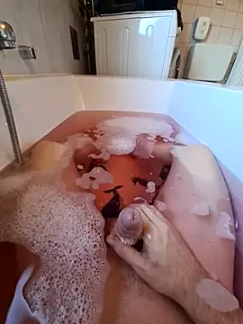 Snapshot of toeloverlive chatting on November 10, 2025, 12:26 pm toeloverlive online show from November 10, 2025, 12:26 pm