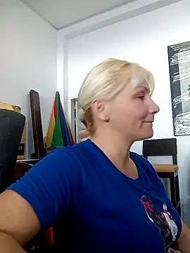 Nicolle Milf online show from December 30, 2024, 9:19 pm