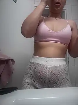 TheCinderella online show from March 2, 2025, 3:48 pm