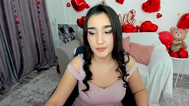 GoldenHeart 1 online show from February 6, 2026, 7:39 pm