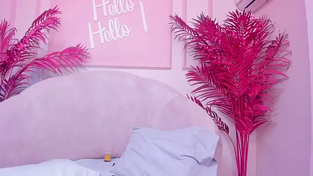 Natasharuso online show from February 20, 2025, 11:42 am