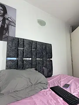 Natasharuso online show from March 6, 2026, 10:45 am