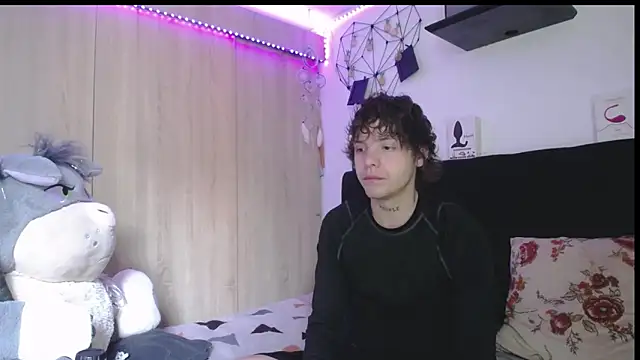 Santiago kiler online show from March 31, 2026, 1:55 pm