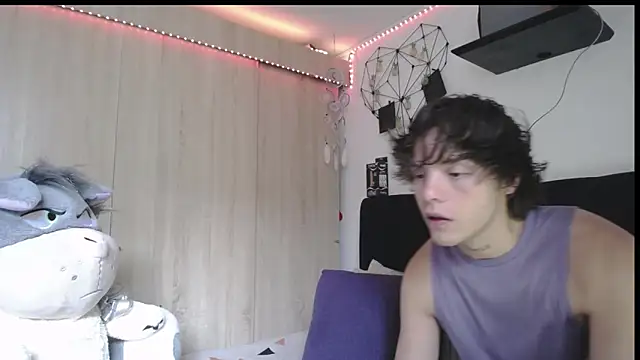 Santiago kiler online show from April 9, 2026, 4:01 pm