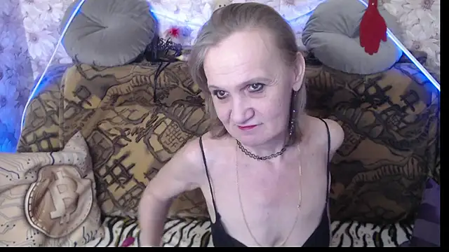 Snapshot of MissBekker chatting on December 9, 2024, 7:18 pm MissBekker online show from December 9, 2024, 7:18 pm