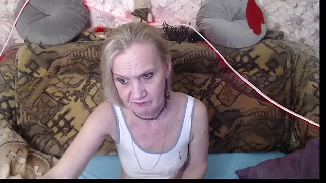 Snapshot of MissBekker chatting on December 17, 2024, 3:06 am MissBekker online show from December 17, 2024, 3:06 am